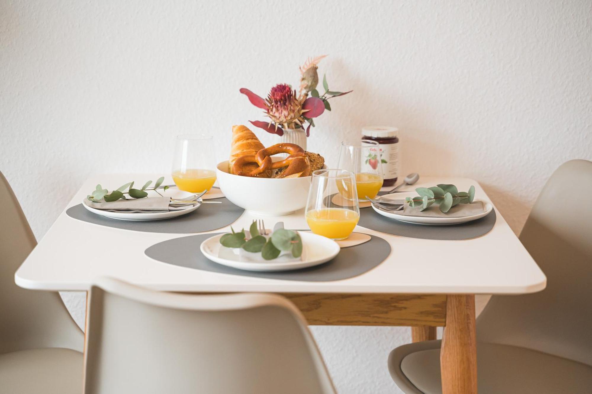 Wohlfuehl-Apartment I Zentral I Balkon I Kueche Fellbach Exteriör bild