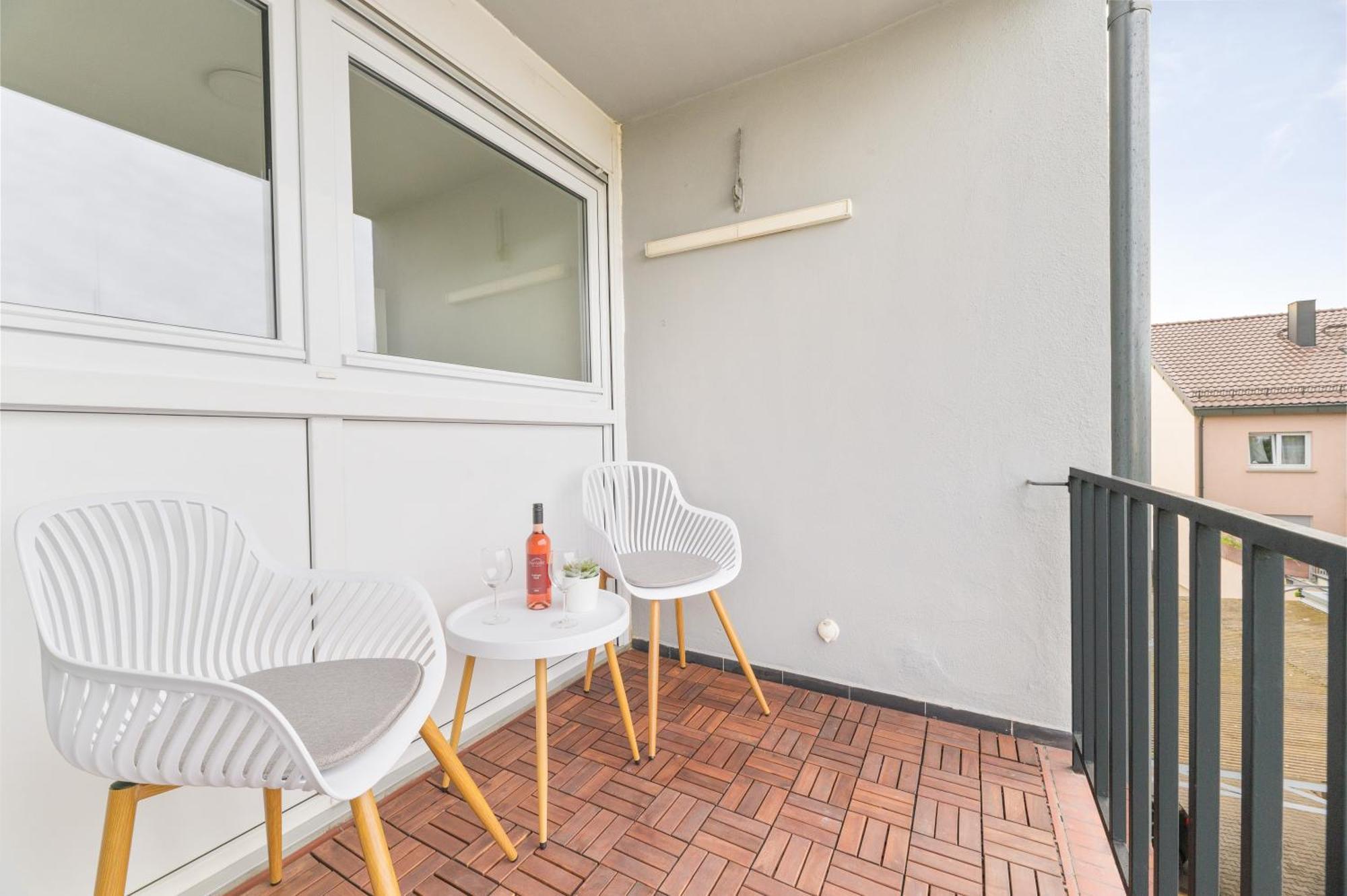 Wohlfuehl-Apartment I Zentral I Balkon I Kueche Fellbach Exteriör bild